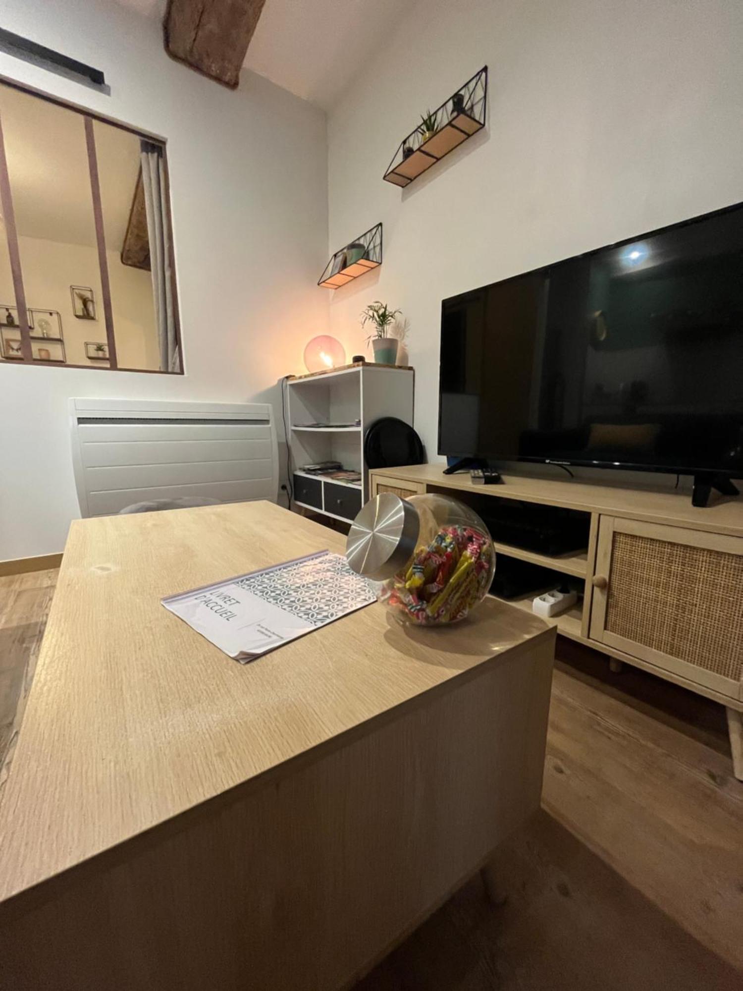 La Cour Chartraine - Cosy Appartement Avec Cour Exterieur A Блуа Экстерьер фото